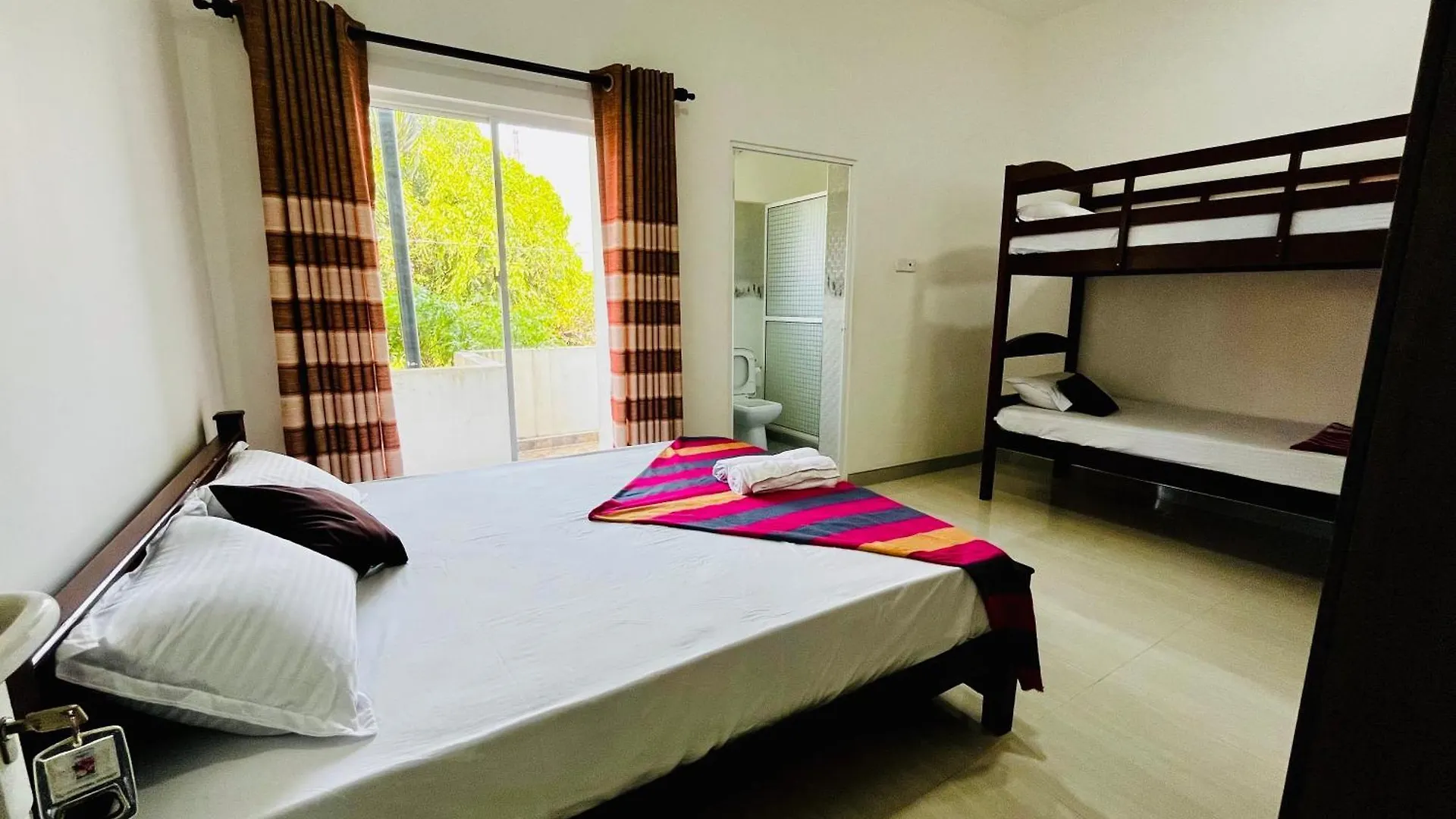 Hureshan Villa Negombo